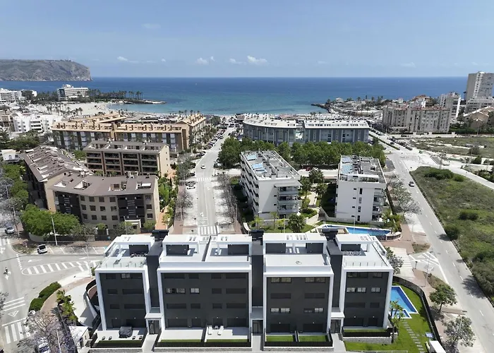 Prime Spanish Holidays - Rennes Arenal Playa Apartments