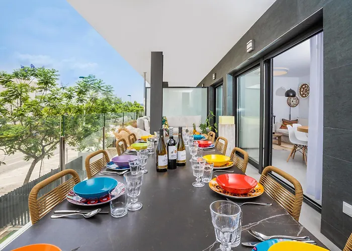 Prime Spanish Holidays - Rennes Arenal Playa Apartments