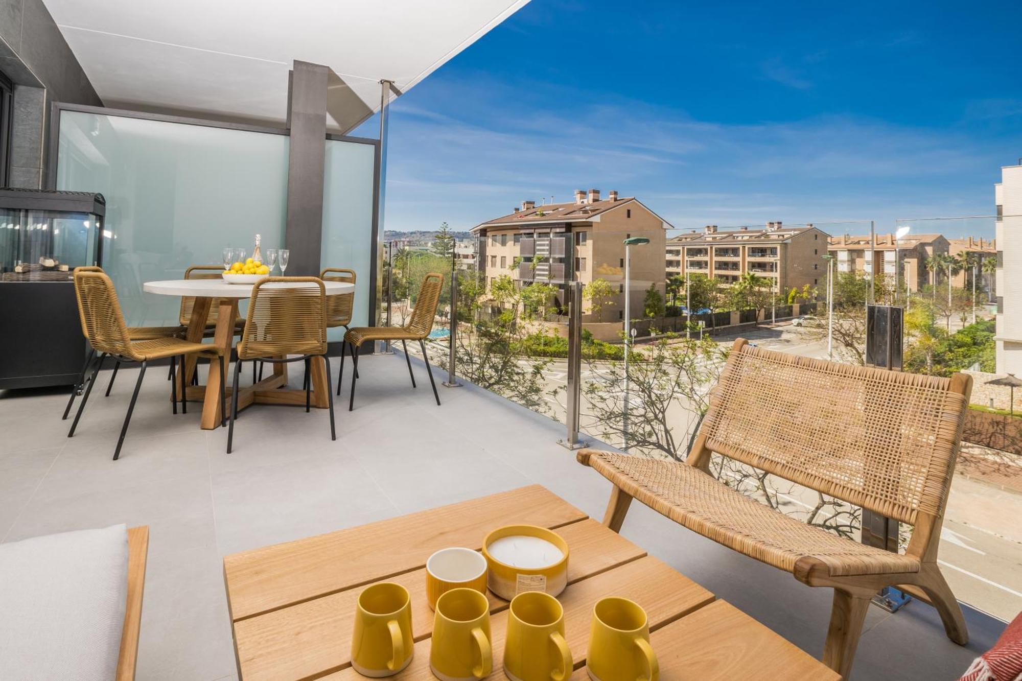 Prime Spanish Holidays - Rennes Arenal Playa Apartment