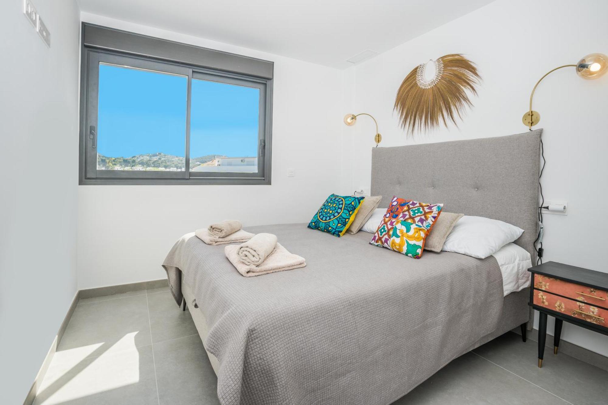 Prime Spanish Holidays - Rennes Arenal Playa * Javea