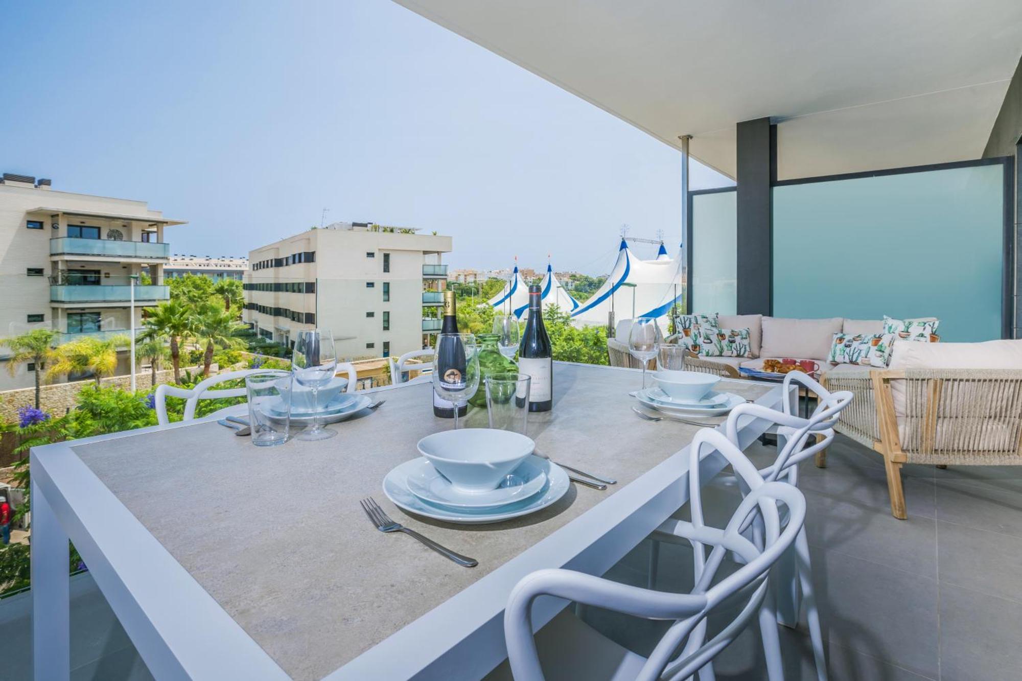 Prime Spanish Holidays - Rennes Arenal Playa Apartment *